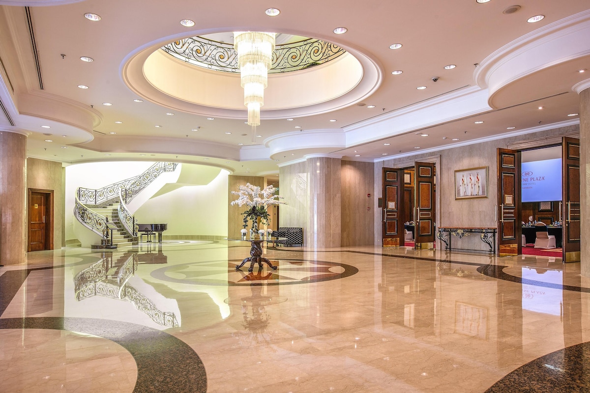 Crowne Plaza Bahrain