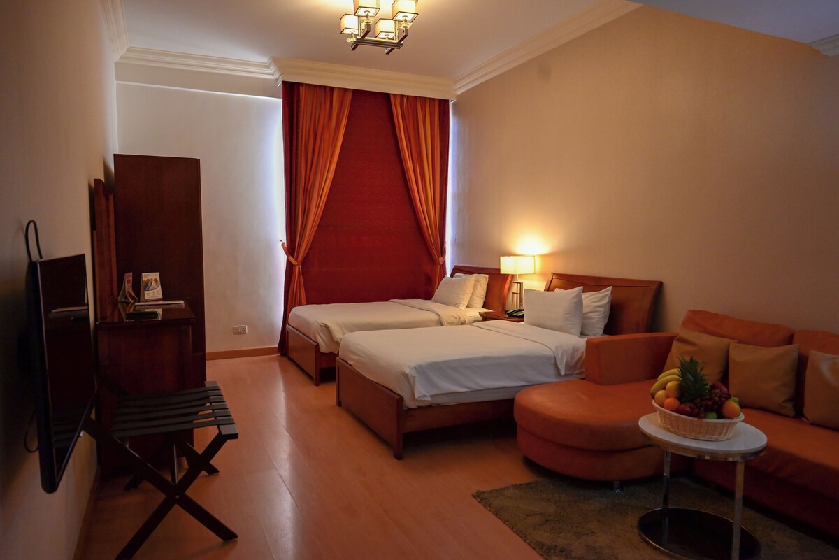 Al Safir Hotel & Tower 4