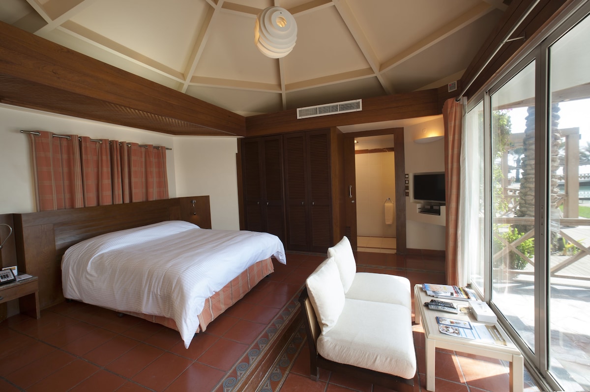 Al Bander Hotel & Resort 4